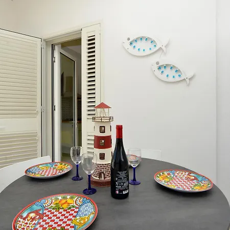 Le Luminarie Lido Marini Guest house
